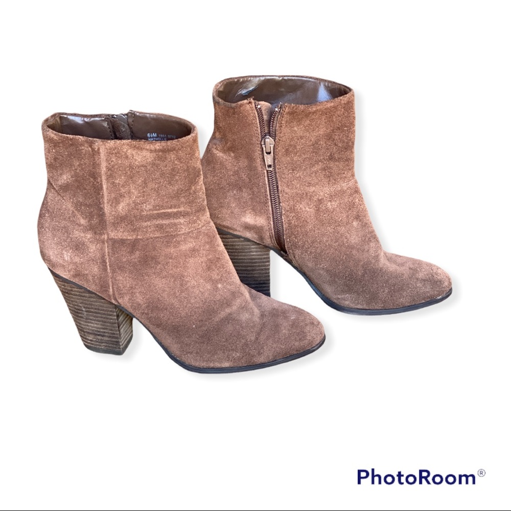 Nine West Hollie Brown Suede Ankle Bootie 6.5